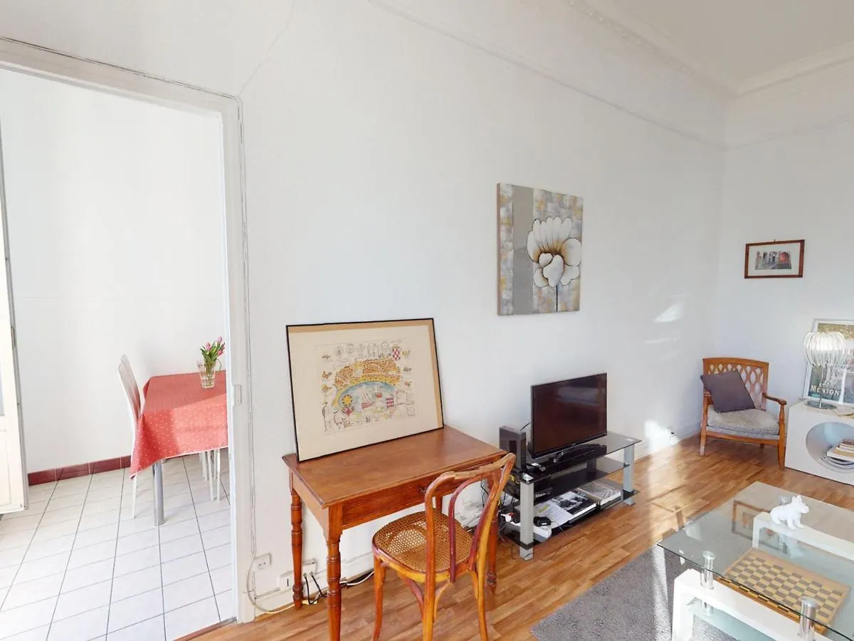 Apartment Grand 2P Face Mer En Centre-Ville Dans Un Palace Avec Parc A Menton - Fr-1-196-318 France